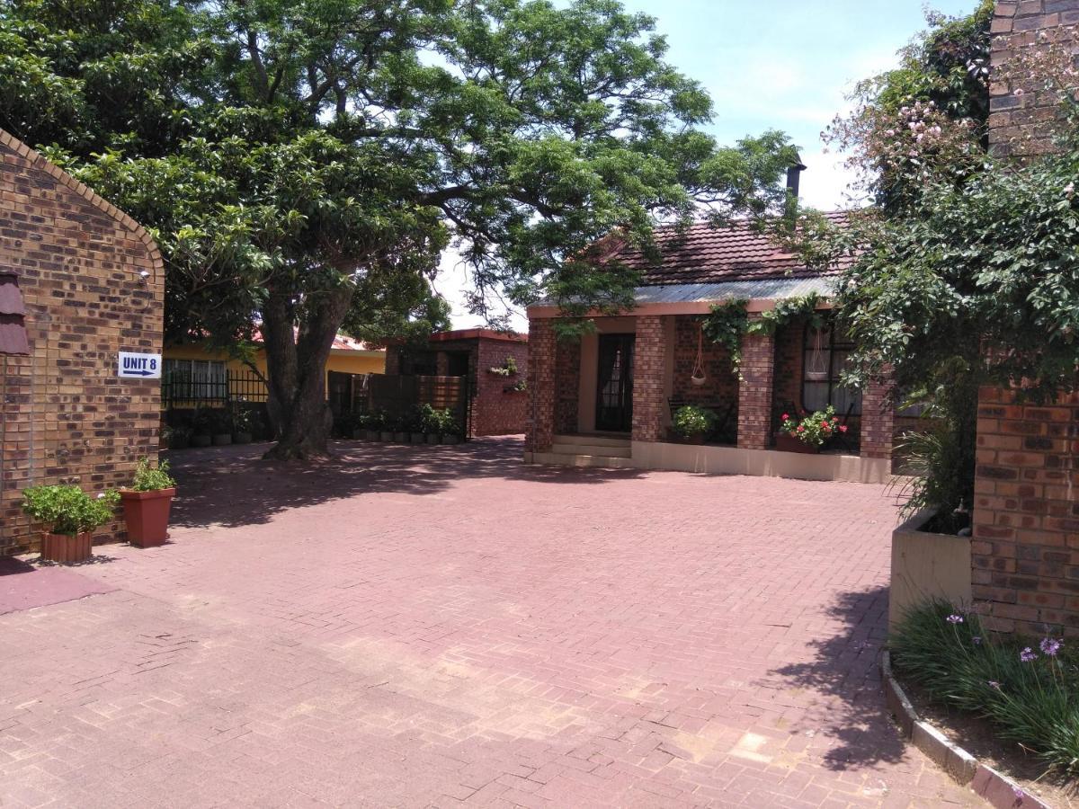 Khokha Moya Guesthouse Ermelo Esterno foto