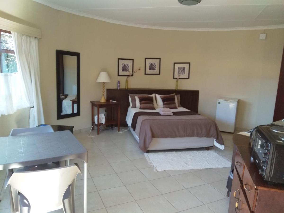 Khokha Moya Guesthouse Ermelo Esterno foto