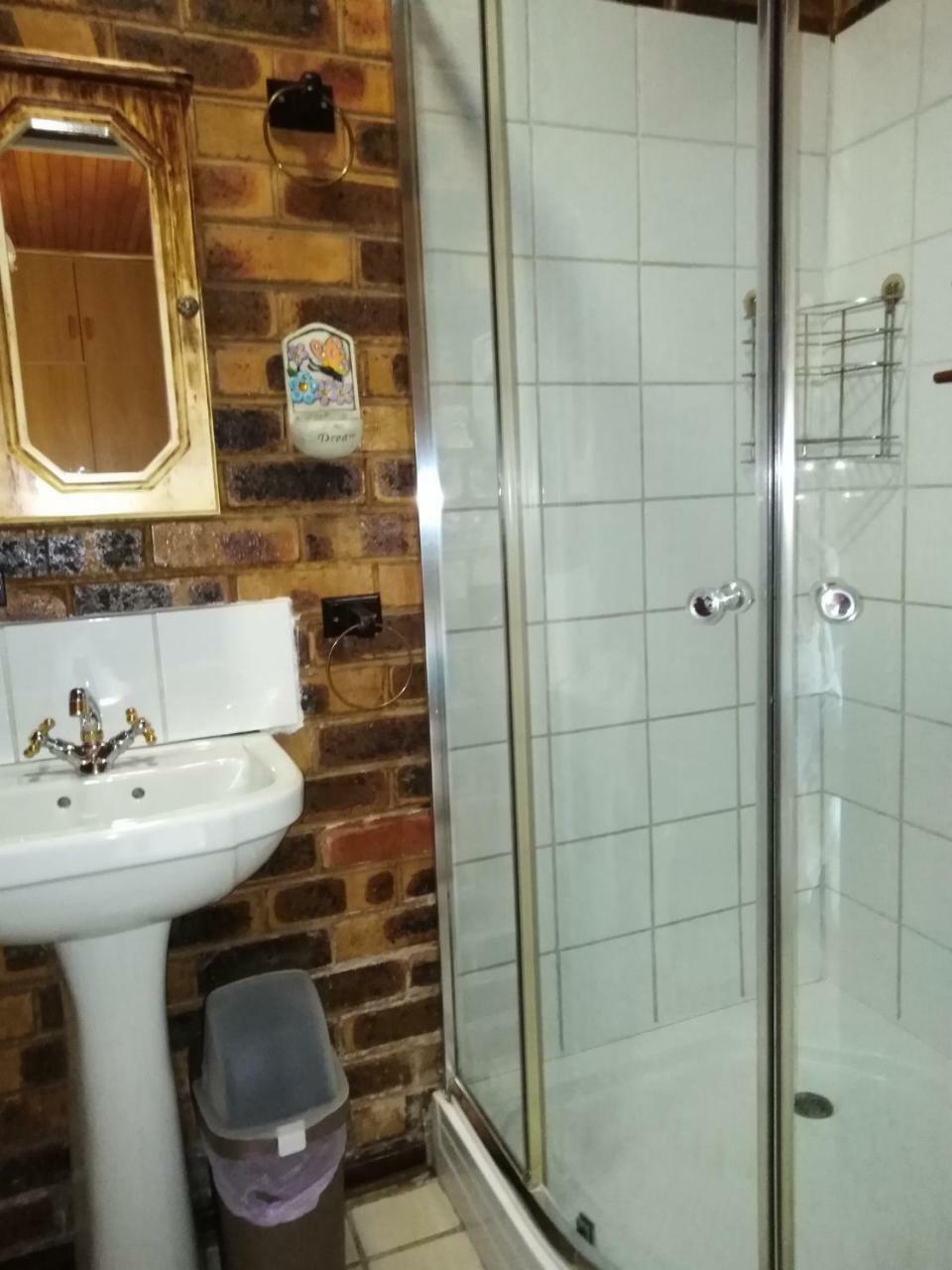 Khokha Moya Guesthouse Ermelo Esterno foto