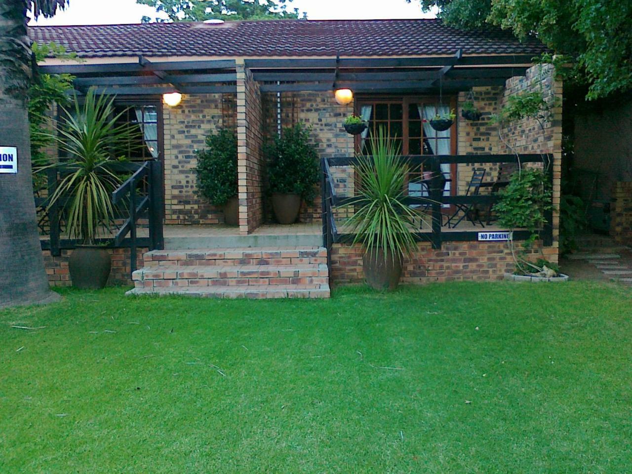 Khokha Moya Guesthouse Ermelo Esterno foto